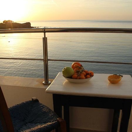 Experience The Pure Sense Of The Aegean Sea Villa Liota Exterior photo